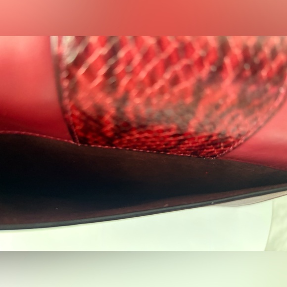 Coach Klare Crossbody Colorblock Signature Canvas Chain/leather strap - Picture 6 of 11